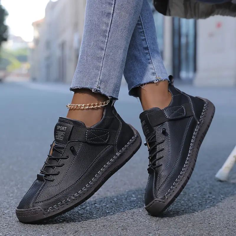 Saela | Orthopaedic Trainers