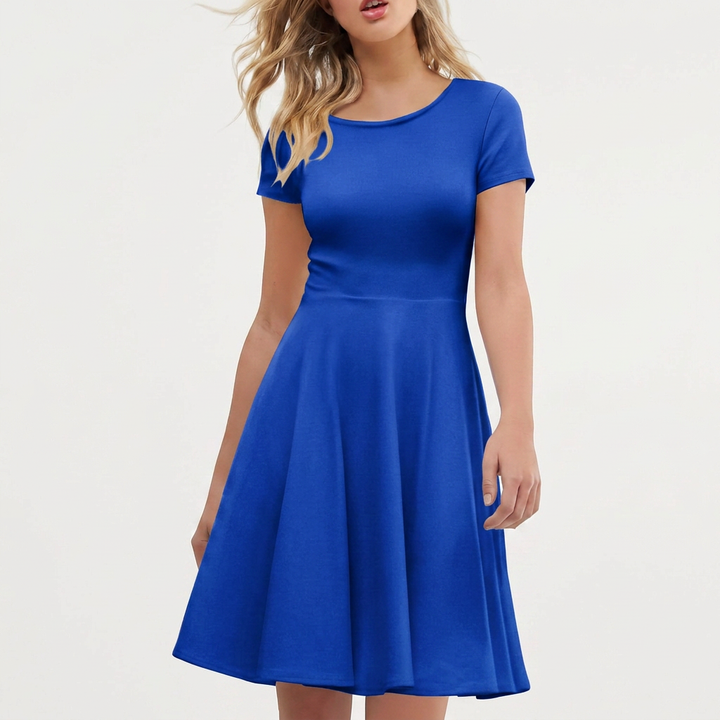 Evelyn Quinn | Timeless Elegance With A Feminine Touch