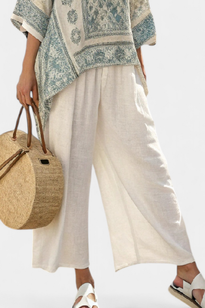 Quinley | Comfortable Printed Blouse &amp; Wide-Leg White Trousers