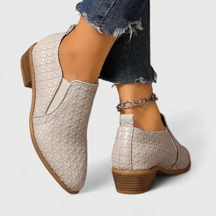 Violeandra | Orthopaedic Shoes