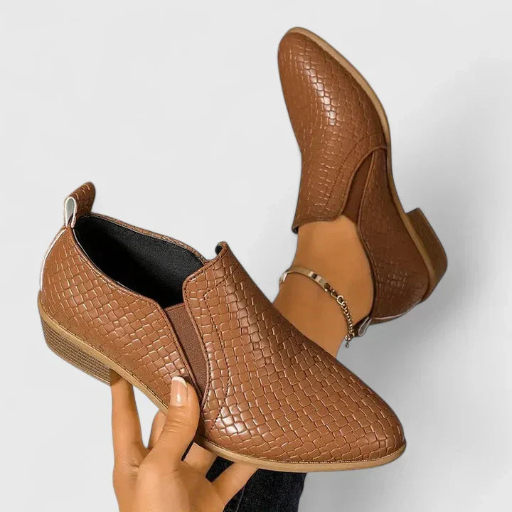 Violeandra | Orthopaedic Shoes
