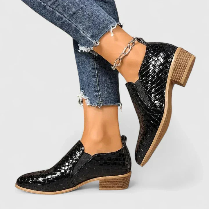 Violeandra | Orthopaedic Shoes